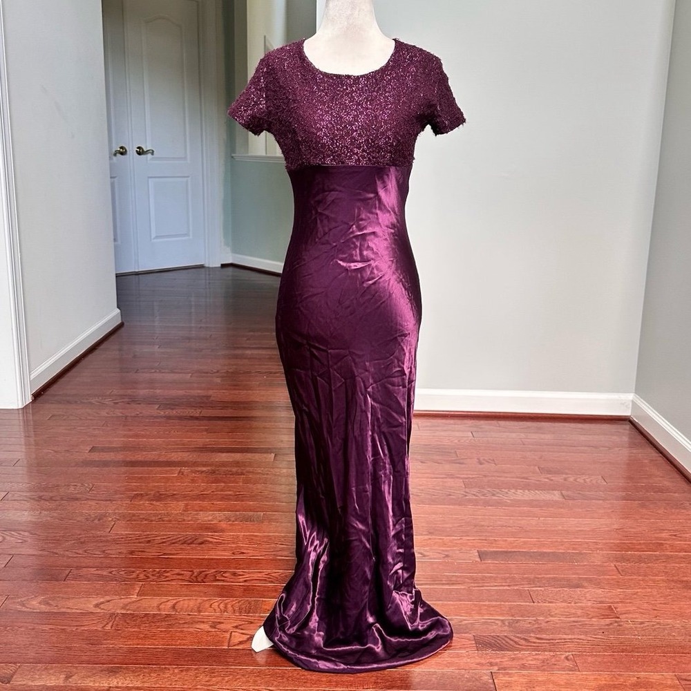 Vintage Jody California Plum Purple Lace Top Short Sleeve Satin Maxi Gown Dress